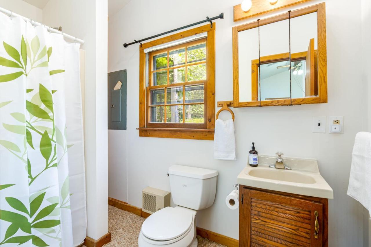 River Access Cabin With Hot Tub, Fire Pit, & Wifi! Morton Grove Εξωτερικό φωτογραφία